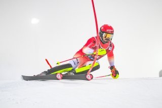 Loïc Meillard en action sur la piste de Levi
